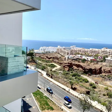 3 Bedroom With Sea View 8th Floor Appartamento
